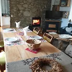 بيت ضيافة La Petite Chapelle Font-Romeu-Odeillo-Via