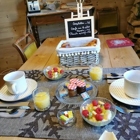 בית הארחה La Petite Chapelle Font-Romeu-Odeillo-Via