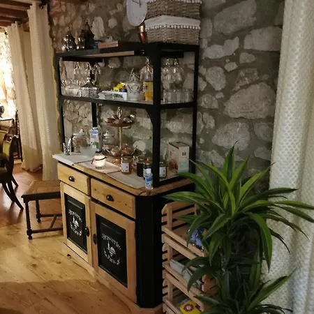 La Petite Chapelle 3*