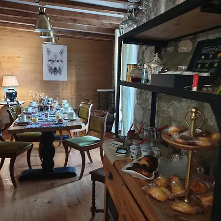 La Petite Chapelle Guest house *