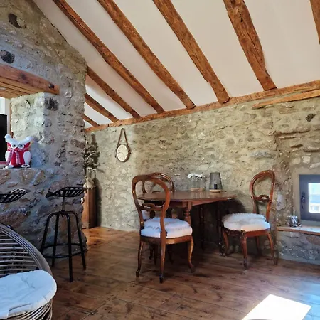 La Petite Chapelle 3*